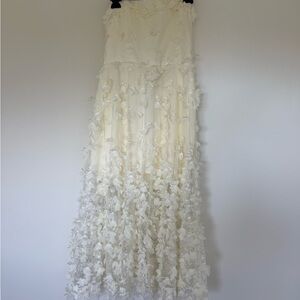 NWT Helsi strapless floral appliqué dress - Size Largei